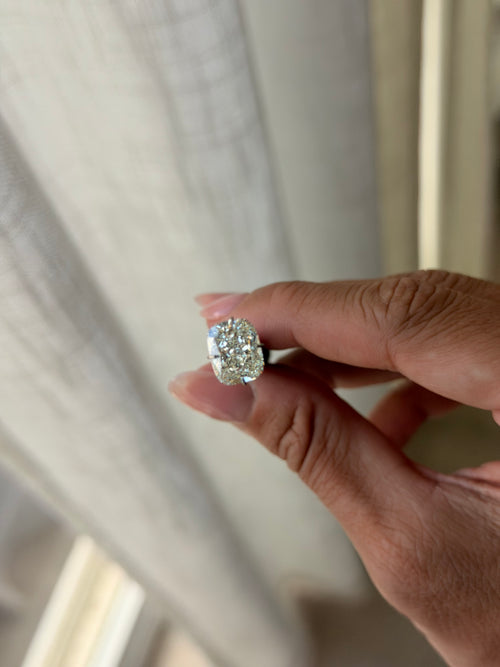 Elongated Cushion Brilliant H color, 3.02ct